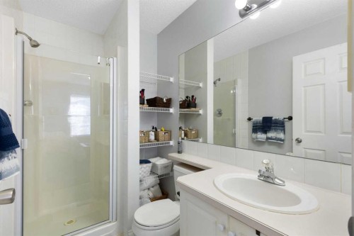 25 Promenade Way Se, Calgary, AB - Indoor Photo Showing Bathroom