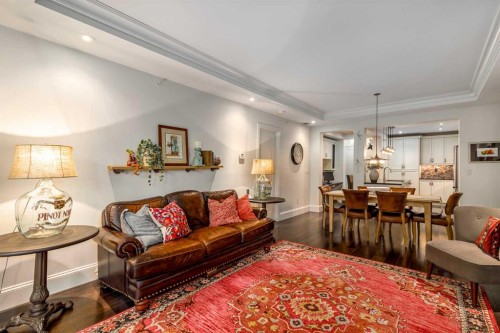 105-121 Quarry Way Se, Calgary, AB - Indoor Photo Showing Living Room