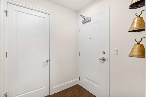 105-121 Quarry Way Se, Calgary, AB - Indoor Photo Showing Other Room