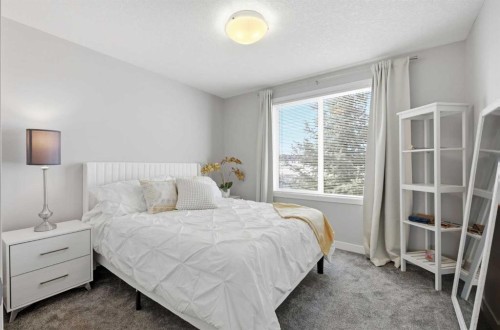53 Sagehill Common Nw, Calgary, AB - Indoor Photo Showing Bedroom