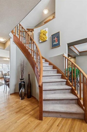 63 Evergreen Heights Sw, Calgary, AB - Indoor Photo Showing Other Room