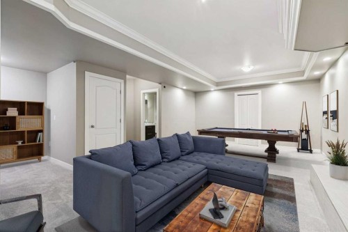 63 Evergreen Heights Sw, Calgary, AB - Indoor