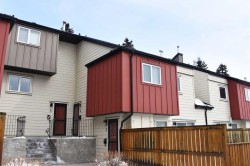 4-4740 Dalton Drive NW Calgary, AB T3A 2H4
