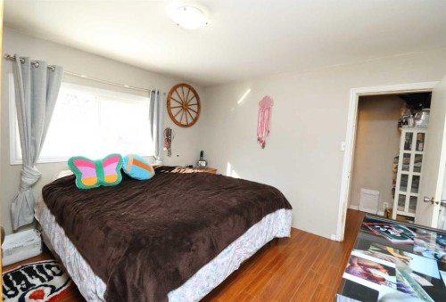 3146 Township Road 360, Rural Red Deer County, AB - Indoor Photo Showing Bedroom