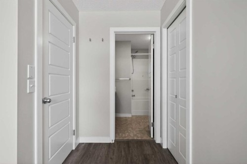 254 Pantego Lane Nw, Calgary, AB - Indoor Photo Showing Other Room