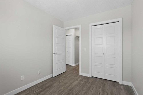 254 Pantego Lane Nw, Calgary, AB - Indoor Photo Showing Other Room