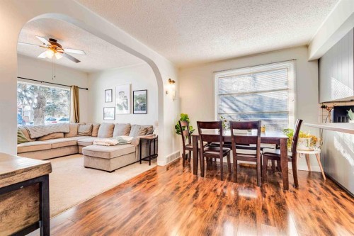 215 4 Avenue Se, Three Hills, AB - Indoor