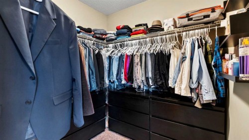 153 Heritage Bay, Cochrane, AB - Indoor With Storage