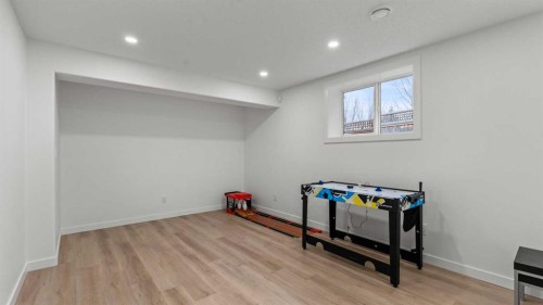 153 Heritage Bay, Cochrane, AB - Indoor Photo Showing Other Room