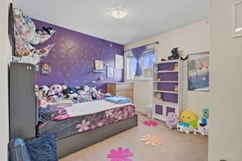 883 Auburn Bay Boulevard Se, Calgary, AB - Indoor Photo Showing Bedroom