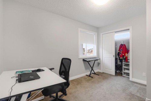 729 Hampton Hills Drive Ne, High River, AB - Indoor Photo Showing Office