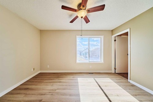 152 Harvest Gold Heights Ne, Calgary, AB - Indoor Photo Showing Other Room