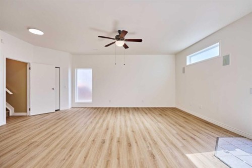 152 Harvest Gold Heights Ne, Calgary, AB - Indoor Photo Showing Other Room