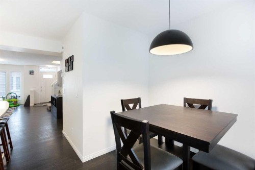 210 Auburn Bay Square Se, Calgary, AB - Indoor Photo Showing Dining Room