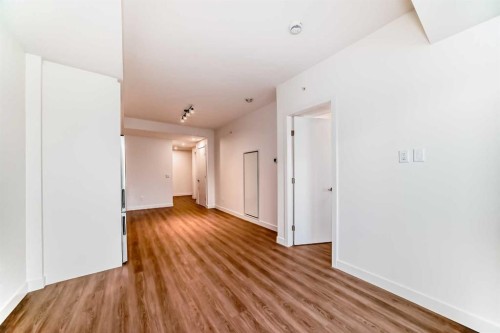 1313-730 2 Avenue, Calgary, AB - Indoor Photo Showing Other Room