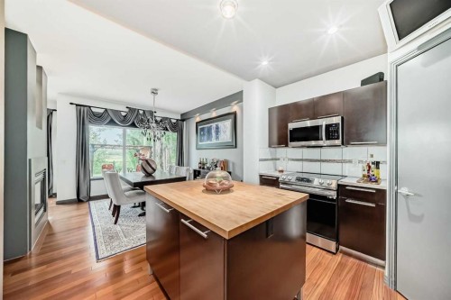 206 Tuscany Ravine Close Nw, Calgary, AB - Indoor Photo Showing Kitchen