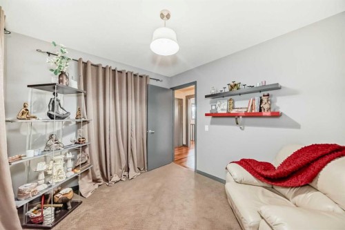 206 Tuscany Ravine Close Nw, Calgary, AB - Indoor Photo Showing Other Room