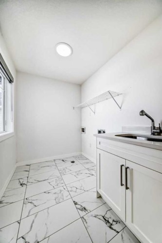 772 Edgefield Crescent, Strathmore, AB - Indoor Photo Showing Other Room