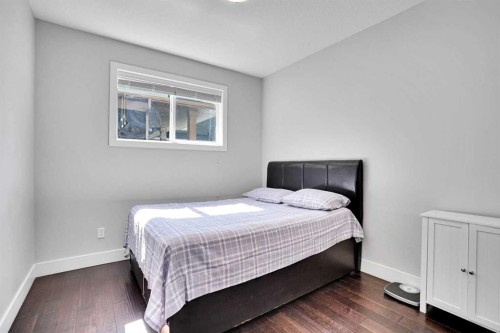 172 Kinniburgh Way, Chestermere, AB - Indoor Photo Showing Bedroom