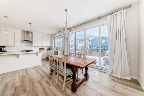 24 Royston Rise Nw, Calgary, AB - Indoor