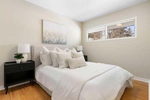 123 Glacier Drive Sw, Calgary, AB - Indoor Photo Showing Bedroom