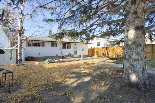 123 Glacier Drive Sw, Calgary, AB - Outdoor