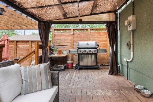 527 29 Street Nw, Calgary, AB -  With Deck Patio Veranda With Exterior