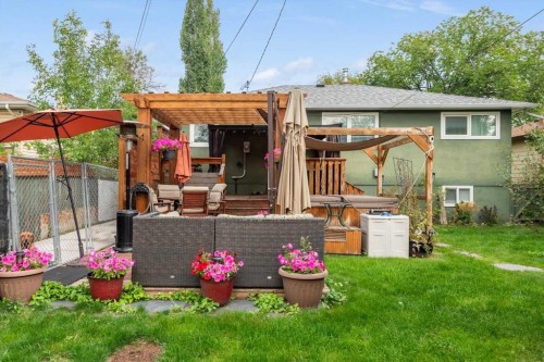 527 29 Street Nw, Calgary, AB - Outdoor With Deck Patio Veranda