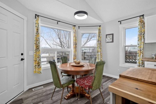 38 Canoe Circle Sw, Airdrie, AB - Indoor Photo Showing Dining Room