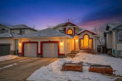 38 Canoe Circle SW Airdrie, AB T4B 2L6
