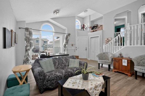 38 Canoe Circle Sw, Airdrie, AB - Indoor Photo Showing Living Room