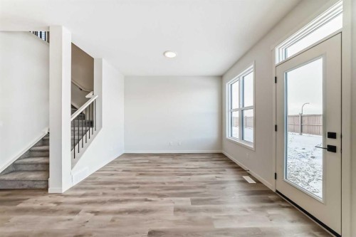 54 Bartlett Row Se, Calgary, AB - Indoor Photo Showing Other Room