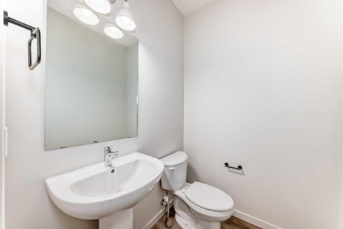 54 Bartlett Row Se, Calgary, AB - Indoor Photo Showing Bathroom