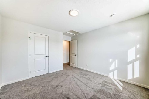 54 Bartlett Row Se, Calgary, AB - Indoor Photo Showing Other Room