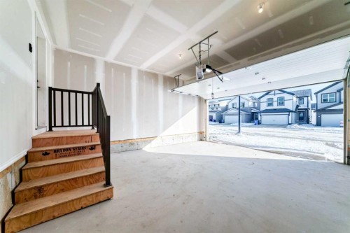 54 Bartlett Row Se, Calgary, AB - Indoor Photo Showing Other Room