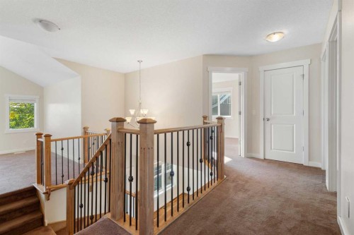 139 Coopers Hill Sw, Airdrie, AB - Indoor Photo Showing Other Room