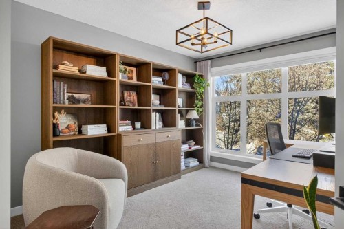 4909 21 Avenue Nw, Calgary, AB - Indoor Photo Showing Office