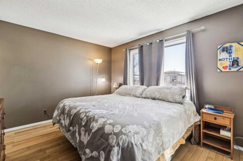 144 Waldron Avenue, Okotoks, AB - Indoor Photo Showing Bedroom