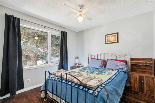 144 Waldron Avenue, Okotoks, AB - Indoor Photo Showing Bedroom