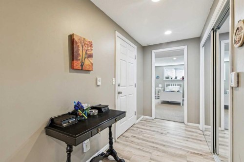 144 Waldron Avenue, Okotoks, AB - Indoor Photo Showing Other Room