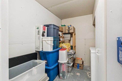 144 Waldron Avenue, Okotoks, AB - Indoor