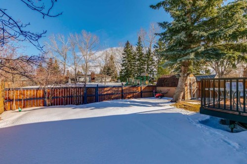 144 Waldron Avenue, Okotoks, AB - Outdoor