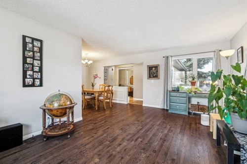 144 Waldron Avenue, Okotoks, AB - Indoor