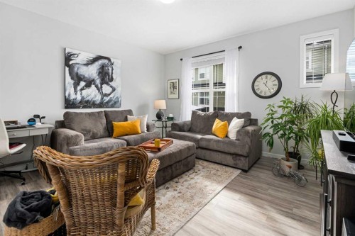 325 Copperstone Manor Se, Calgary, AB - Indoor Photo Showing Living Room