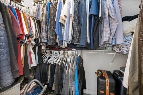 325 Copperstone Manor Se, Calgary, AB - Indoor With Storage