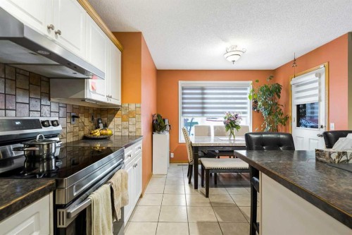 332 Harvest Hills Drive Ne, Calgary, AB - Indoor Photo Showing Kitchen