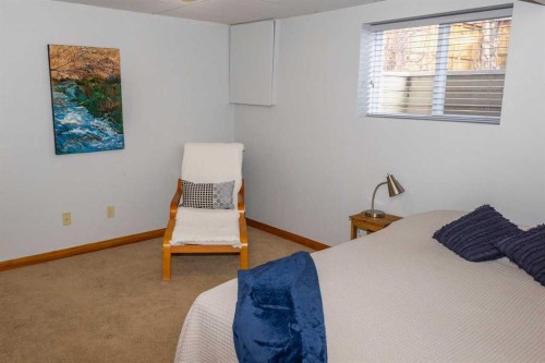 80 Westover Drive Sw, Calgary, AB - Indoor Photo Showing Bedroom