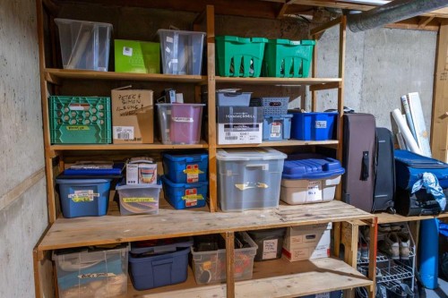 80 Westover Drive Sw, Calgary, AB - Indoor Photo Showing Other Room