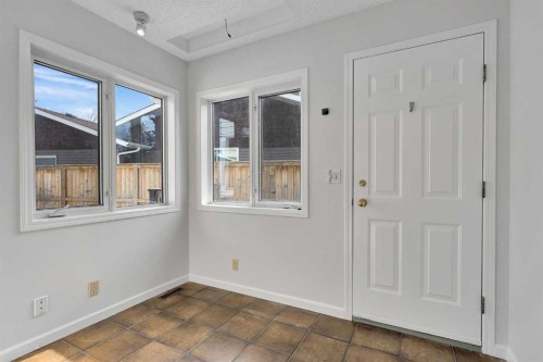 815 Woodpark Way Sw, Calgary, AB - Indoor Photo Showing Other Room
