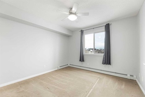 4313-31 Country Village Manor Ne, Calgary, AB - Indoor Photo Showing Other Room